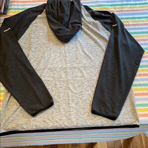 Gray and Black Hooded Long Sleeve athletic Shirt old navy size XXL